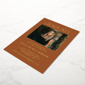 Terracotta Gold Zwei Fotos Graduierungsparty Folieneinladung (Gedreht)