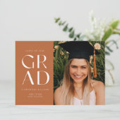 Terracotta Grad Block Modernes Foto Abschluss Einladung (Stehend Vorderseite)