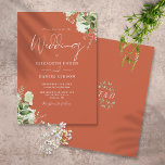 Terracotta Greenerity Blätter Monogram Wedding Einladung<br><div class="desc">Dieses elegante botanische Grün verlasse die Einladung zur Hochzeit kann mit Ihren Informationen in chic Typografie personalisiert werden mit Ihren Monogramm Initialen auf der Rückseite. Entwickelt von Thisisnotme©</div>