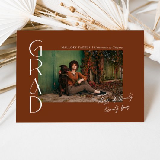 Terracotta Minimalistisch Class of 2024 Abschluss Einladung