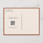 Terracotta Minimalistisch Monogram QR Code Wedding Einladungspostkarte (Rückseite)