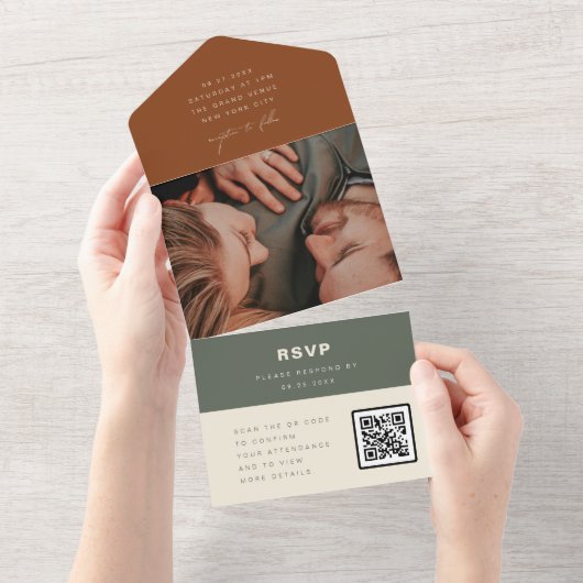 Terracotta Minimalistisch Wedding Foto QR Code UAW All In One Einladung (Abreißen)
