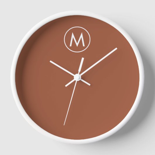 Terracotta Minimalistisch White Monogram Uhr (Vorderseite)