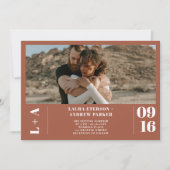 Terracotta minimalistische Initialen 1 Foto Hochze Einladung (Vorderseite)