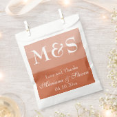 Terracotta Moderne Script Wedding Geschenktütchen (Ausgeschnitten)