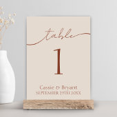 Terracotta Moderne Script Wedding Tischnummer