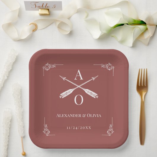 Terracotta Monogram and Arrows Wedding Pappteller (Hochzeit)