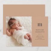 Terracotta Monogram Minimalistisches Foto Birth Ankündigung (Vorne/Hinten)
