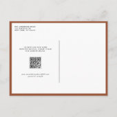 Terracotta Mr. & Mrs Rustic Script QR Code Wedding Einladungspostkarte (Rückseite)