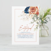 Terracotta & Navy Blue Floral Engagement Party Einladung (Stehend Vorderseite)