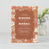 Terracotta Orange Groovy Retro Wildblume Hochzeit Einladung (Stehend Vorderseite)