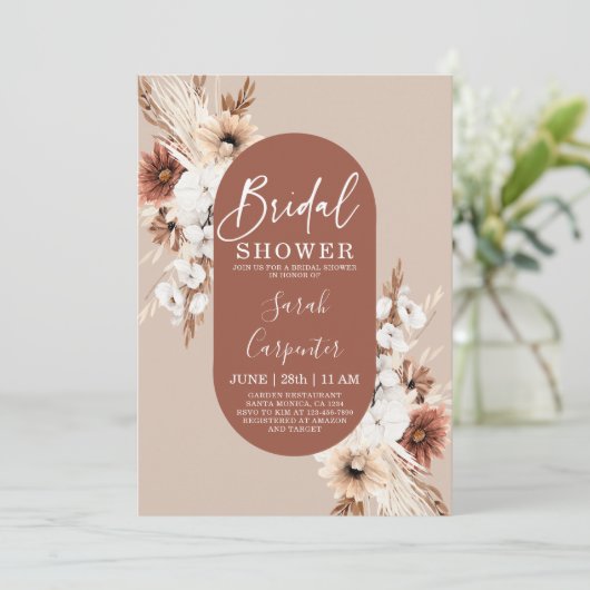 Terracotta Pampas Bridal Dusche Einladung (Stehend Vorderseite)