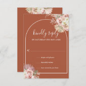 Terracotta Pampas Grass Arch Floral Monogramm RSVP Karte (Vorne/Hinten)