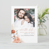 Terracotta Pampas Grass Save the Date Foto (Stehend Vorderseite)