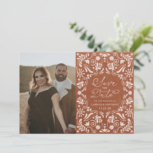 Terracotta Papel Picado Foto Save the Date (Stehend Vorderseite)