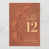 Terracotta Rost Orange Blätter Moderne Tischnummer (Rückseite)