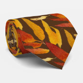 Terracotta Rust Autumn Leaf Muster Neck Tie Krawatte (Gerollt)