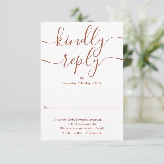 Terracotta Script String Lights Wedding RSVP Karte (Stehend Vorderseite)