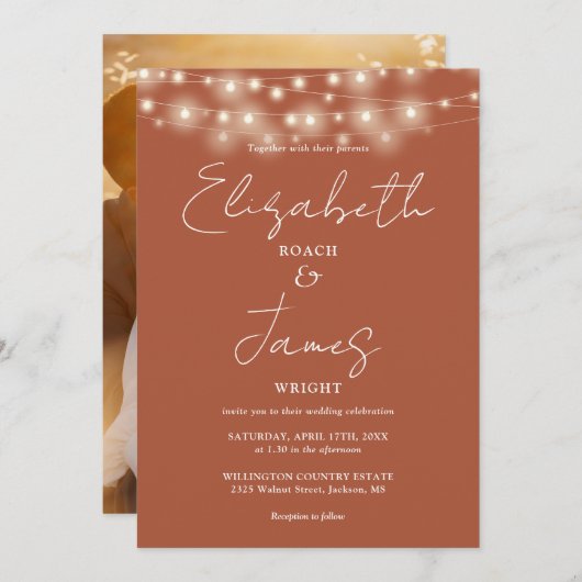 Terracotta String Lights Chic Script Foto Wedding Einladung (Vorne/Hinten)