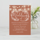 Terracotta String Lights Script Wedding Einladung (Stehend Vorderseite)