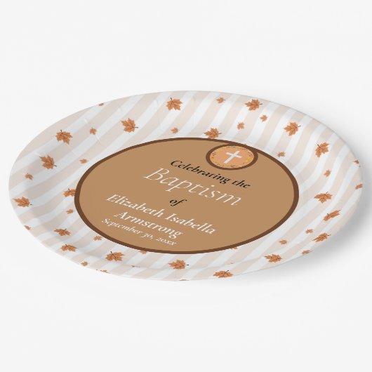 Terracotta Stripe Muster Wraath Herbsttaufe Pappteller (Schrägansicht)