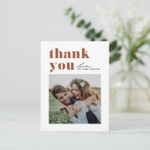 Terracotta Typografy Foto Wedding Vielen Dank Postkarte (Stehend Vorderseite)