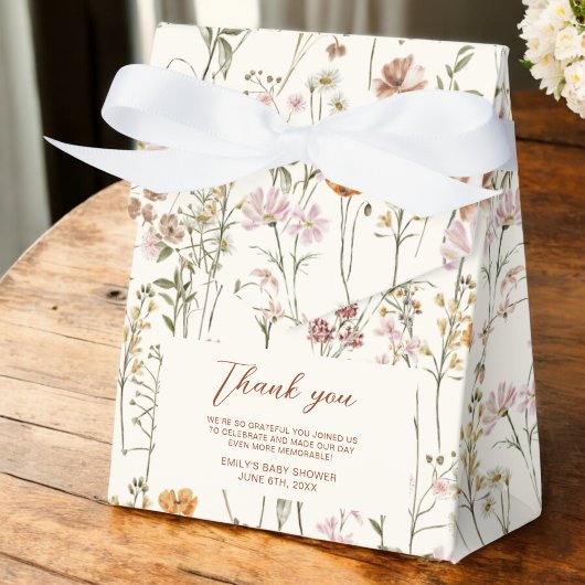 Terracotta Wildblume Boho Baby im Blumengarten Geschenkschachtel