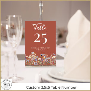 Terracotta-Wildblumen Elegante Script Wedding Tischnummer