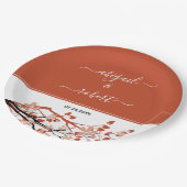 Terracotta Zweig mit dunkelpfirsichfarbenen Blume Pappteller (Schrägansicht)