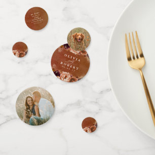 Terrakotta-Blumen Boho Moderne Hochzeitsfotos Konfetti