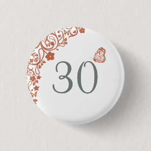 Terrakotta-Schmetterlingsgarten-Schriftzug Nummer Button