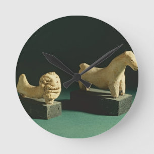 Terrakottalöwe und Pferd, Mohenjodaro 2300-1750 B Runde Wanduhr