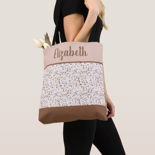 Terrazzo Brown und Beige und Weiß Abstrakt Tasche (Von Nahem)