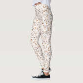 Terrazzo Brown und Beige und Weiß Leggings (Links)