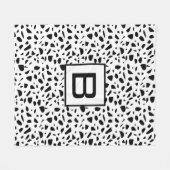 Terrazzo Schwarz-weißes Muster Monogramm Fleecedecke (Vorderseite (Horizontal))