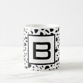 Terrazzo Schwarz-weißes Pflaster Monogramm, initia Kaffeetasse (Mittel)