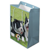 Terrier-mittlere Geschenk-Tasche Ostern Boston Mittlere Geschenktüte (Rückseite Schrägansicht)