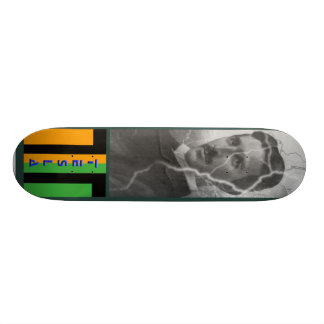 Tesla, der Blitz-Mann Skateboard