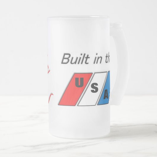 Tesla vorbildliches S scripted auf einem Mattglas Bierglas (VorderseiteRechts)