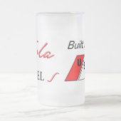 Tesla vorbildliches S scripted auf einem Mattglas Bierglas (Mittel)