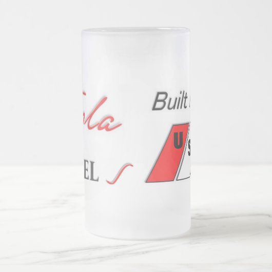 Tesla vorbildliches S scripted auf einem Mattglas Bierglas (Mittel)