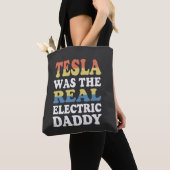 Tesla war der echte elektrische Daddy Lustig EV-En Tasche (Von Nahem)