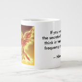 Tesla-Zitat zur Jumbo-Tasse (Vorderseite)