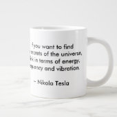 Tesla-Zitat zur Jumbo-Tasse (Rechts)