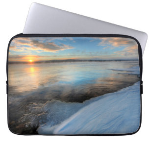 Teslin Lake nach einem aufklarenden Sturm, Yukon Laptopschutzhülle