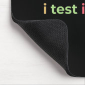 Test in Prod Coding Lustiger Humor Witz Ingenieur Mousepad (Ecke)