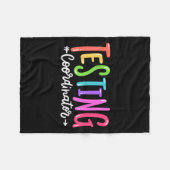 Testing Coordinator Test Day Exam Motivational Squ Fleecedecke (Vorderseite (Horizontal))