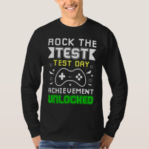Testtag des Lehrers blockiert das Testergebnis T-Shirt
