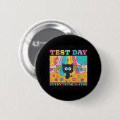 Testtag ist fein lustige schwarze Katze testender Button (Vorne & Hinten)