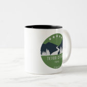 Teton Wappen Trail Zweifarbige Tasse (VorderseiteRechts)